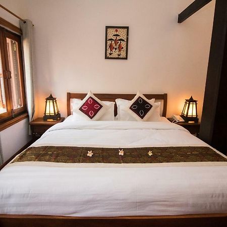 Royal peacock Boutique Hotel Luang Prabang Extérieur photo