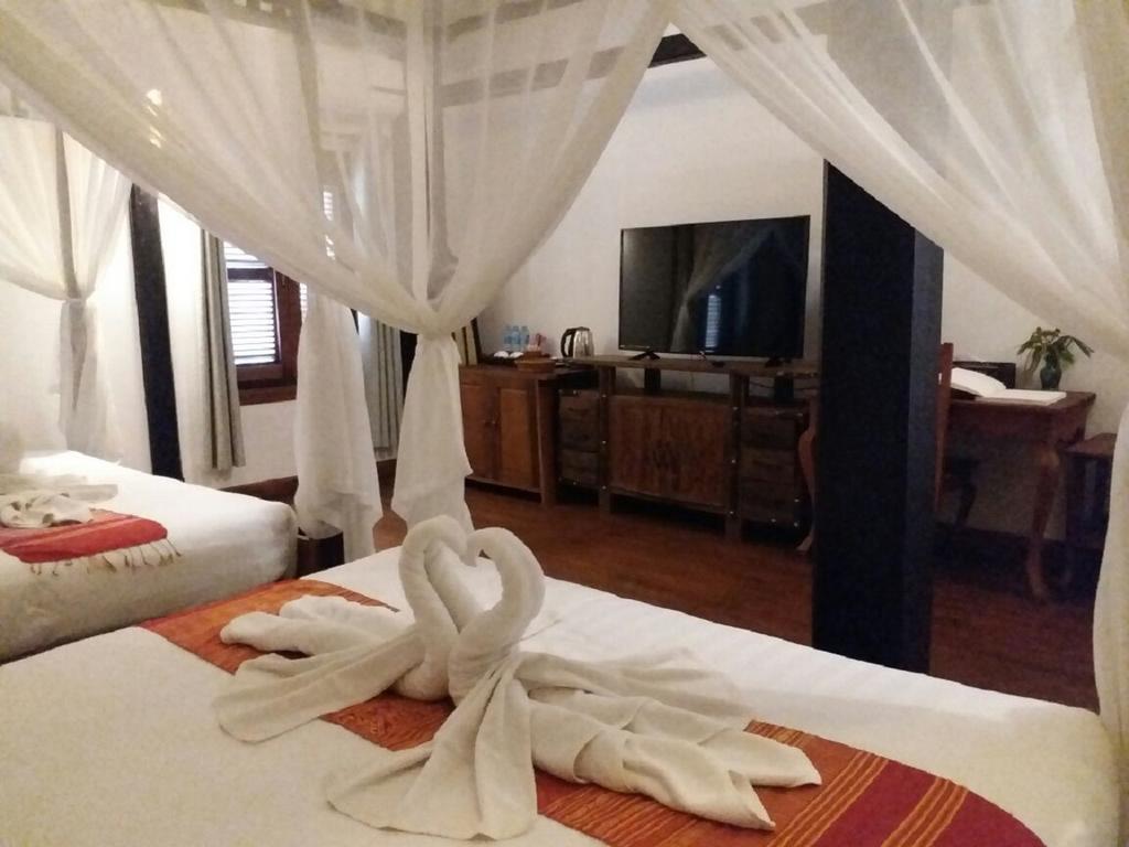 Royal peacock Boutique Hotel Luang Prabang Extérieur photo