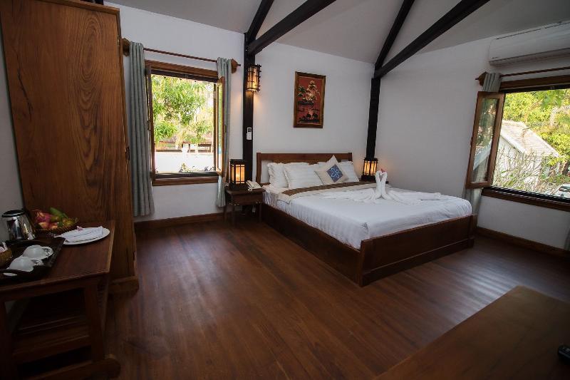 Royal peacock Boutique Hotel Luang Prabang Extérieur photo